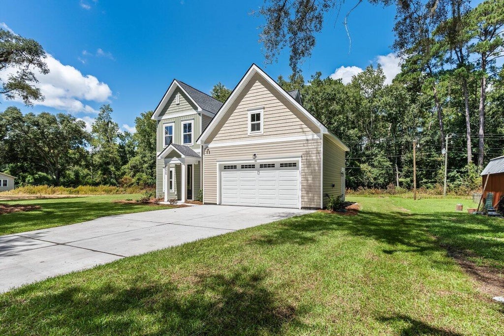 Photo of 6224 Martin Street, Ravenel, SC 29470 (MLS # 26025128)