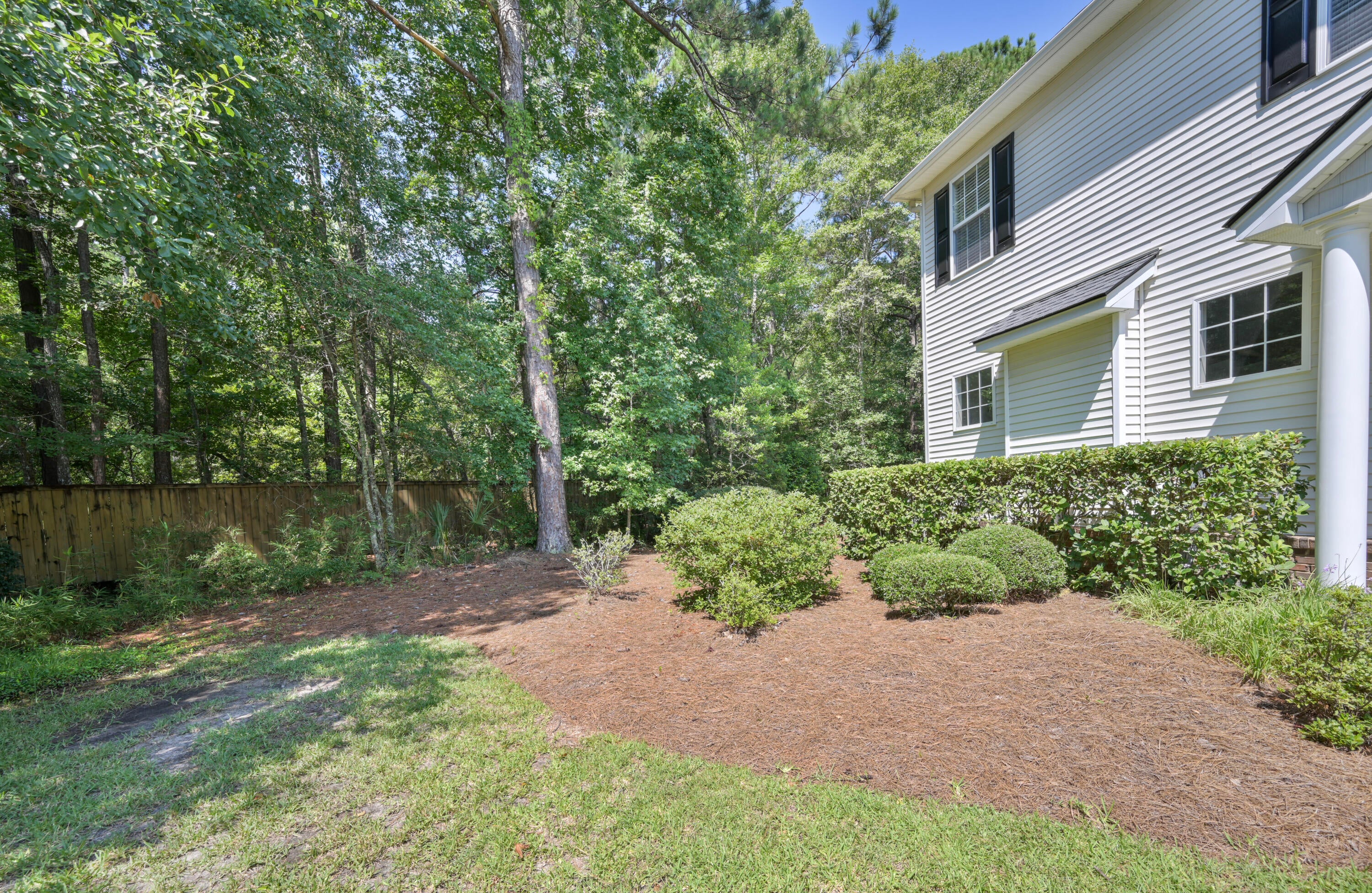 2492 Draymohr Court