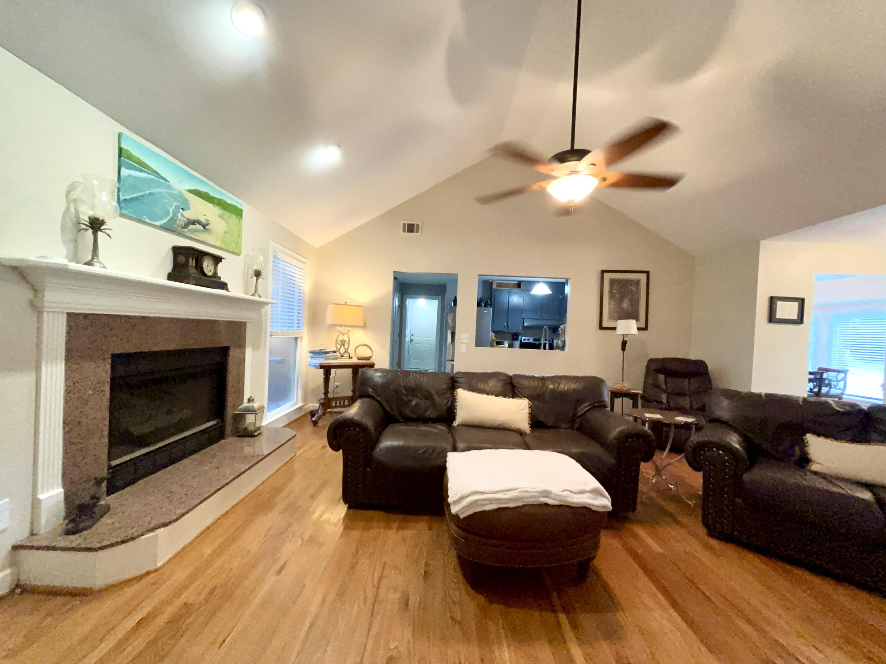 2206 Hunter Creek Drive