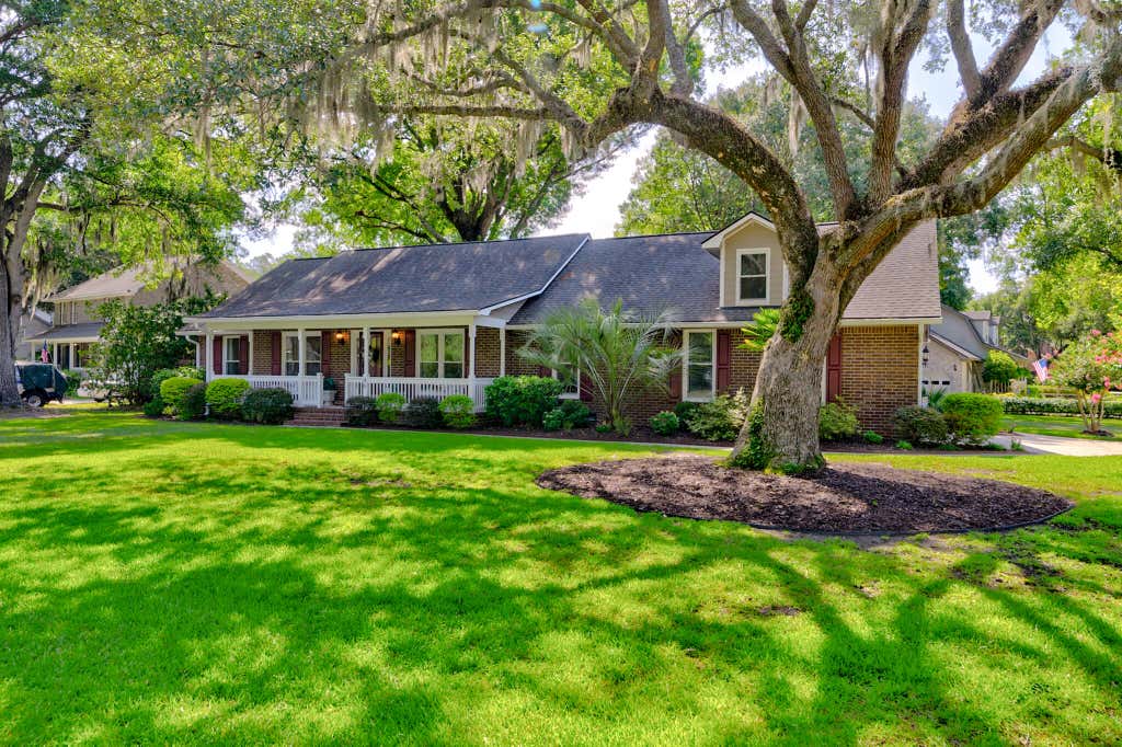 Photo of 46 Hunters Forest Drive, Charleston, SC 29414 (MLS # 26019215)