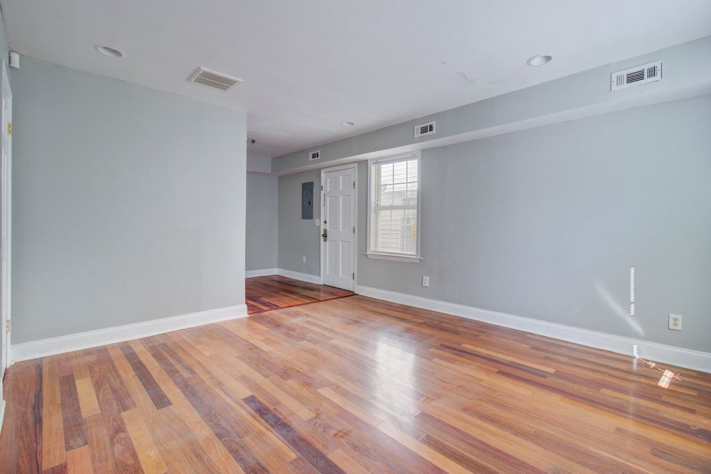 Photo of 30 Poinsett Street, Charleston, SC 29403 (MLS # 26008174)