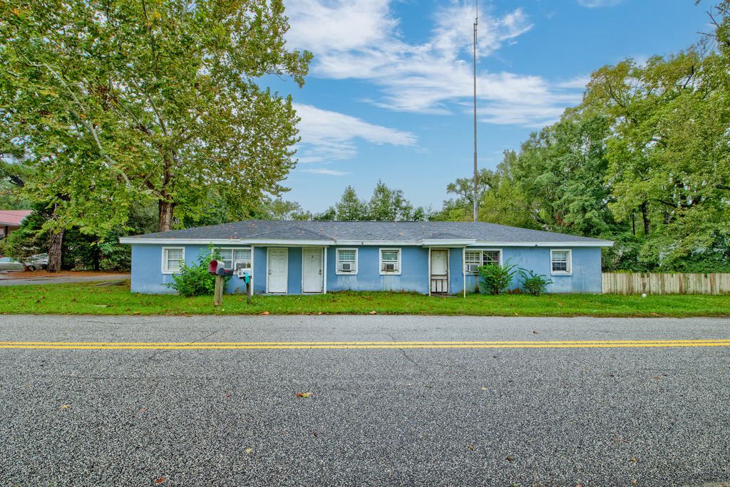 Photo of 2205 Russelldale Avenue, North Charleston, SC 29406 (MLS # 25027645)
