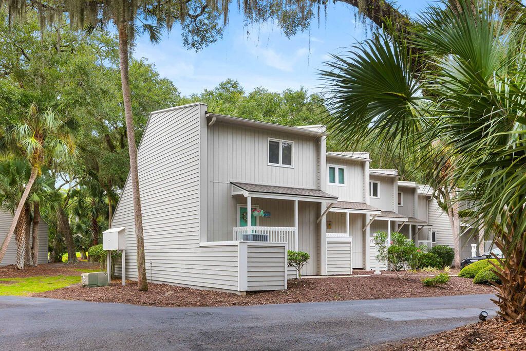 Photo of 609 Double Eagle Trace, Seabrook Island, SC 29455 (MLS # 25027620)