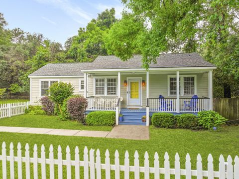 Photo of 2343 Herndon Drive, Charleston, SC 29414 (MLS # 25015833)