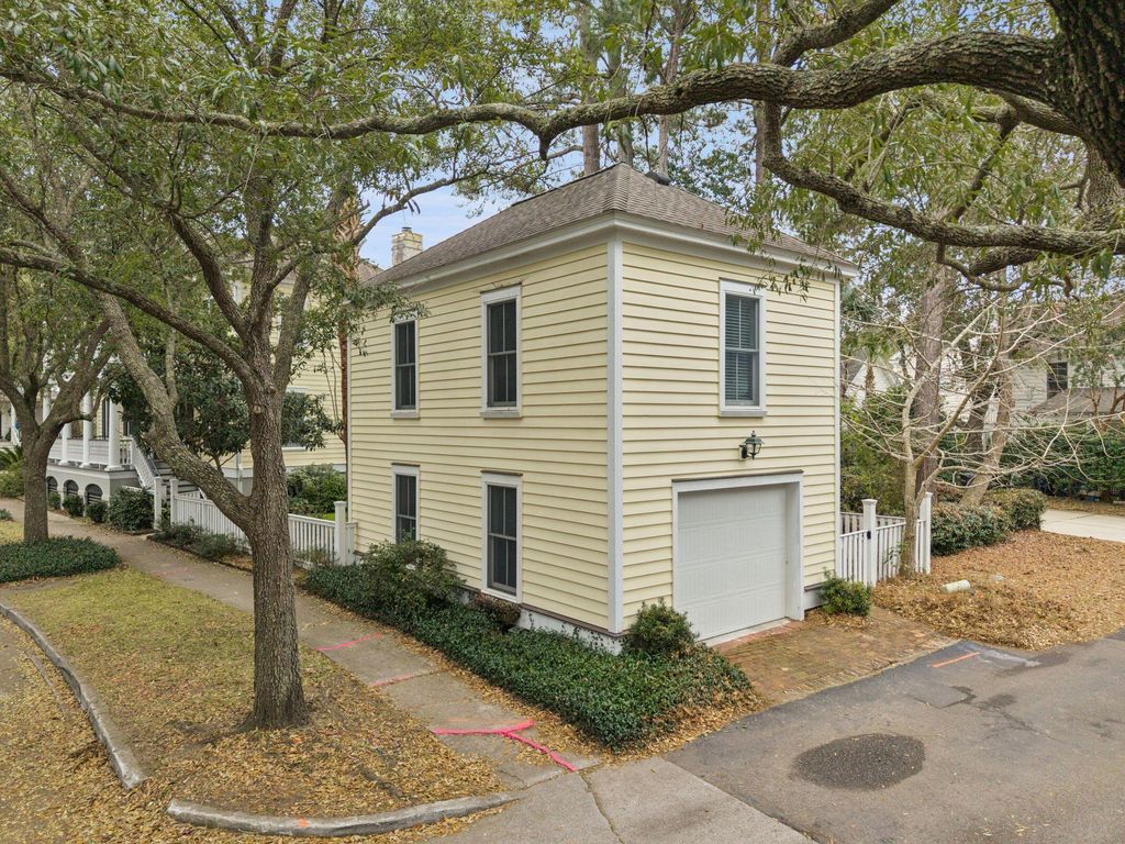 Photo of 55 Sowell Street, Mount Pleasant, SC 29464 (MLS # 26003977)