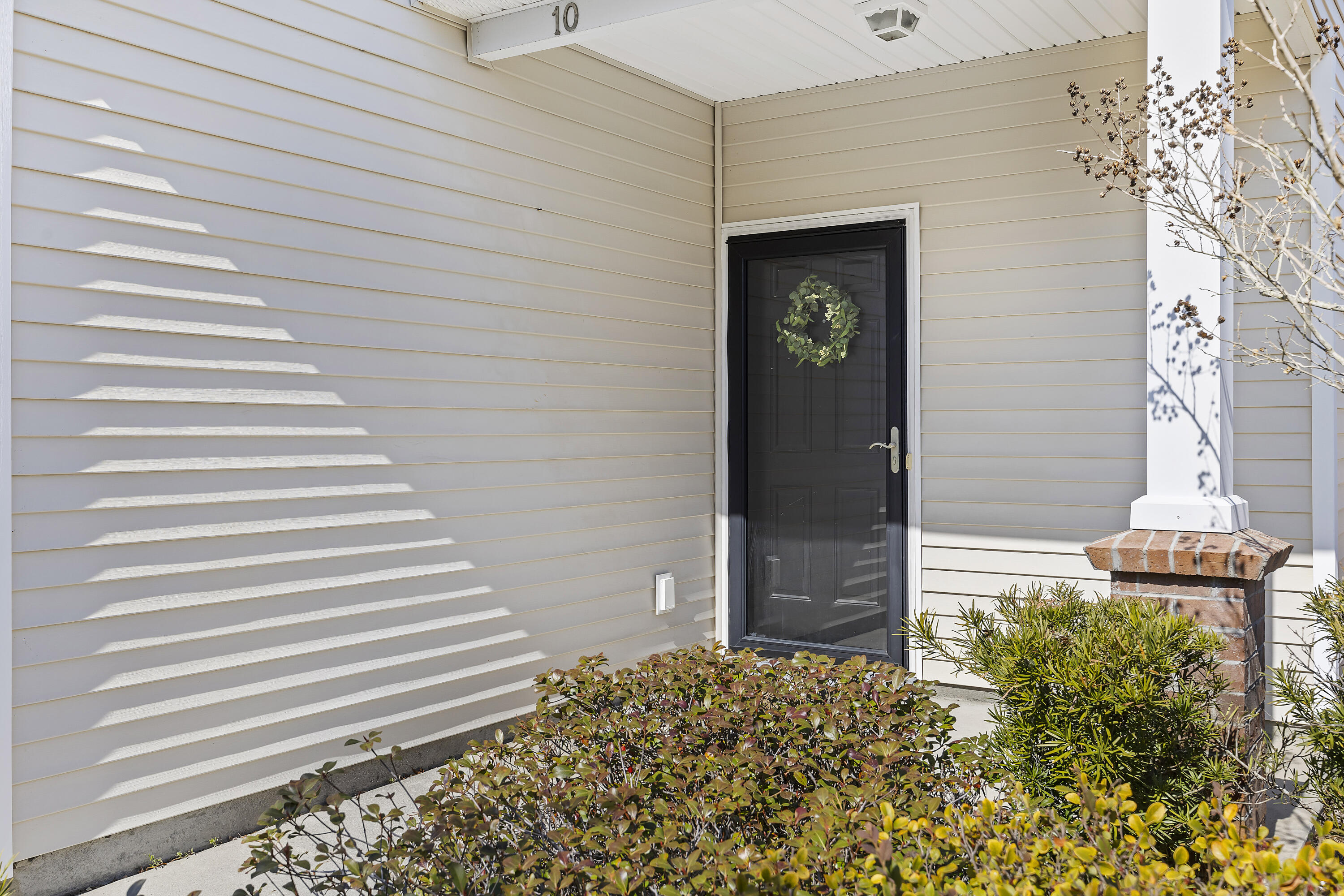 10 Whitewater Way