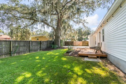 A home in North Charleston