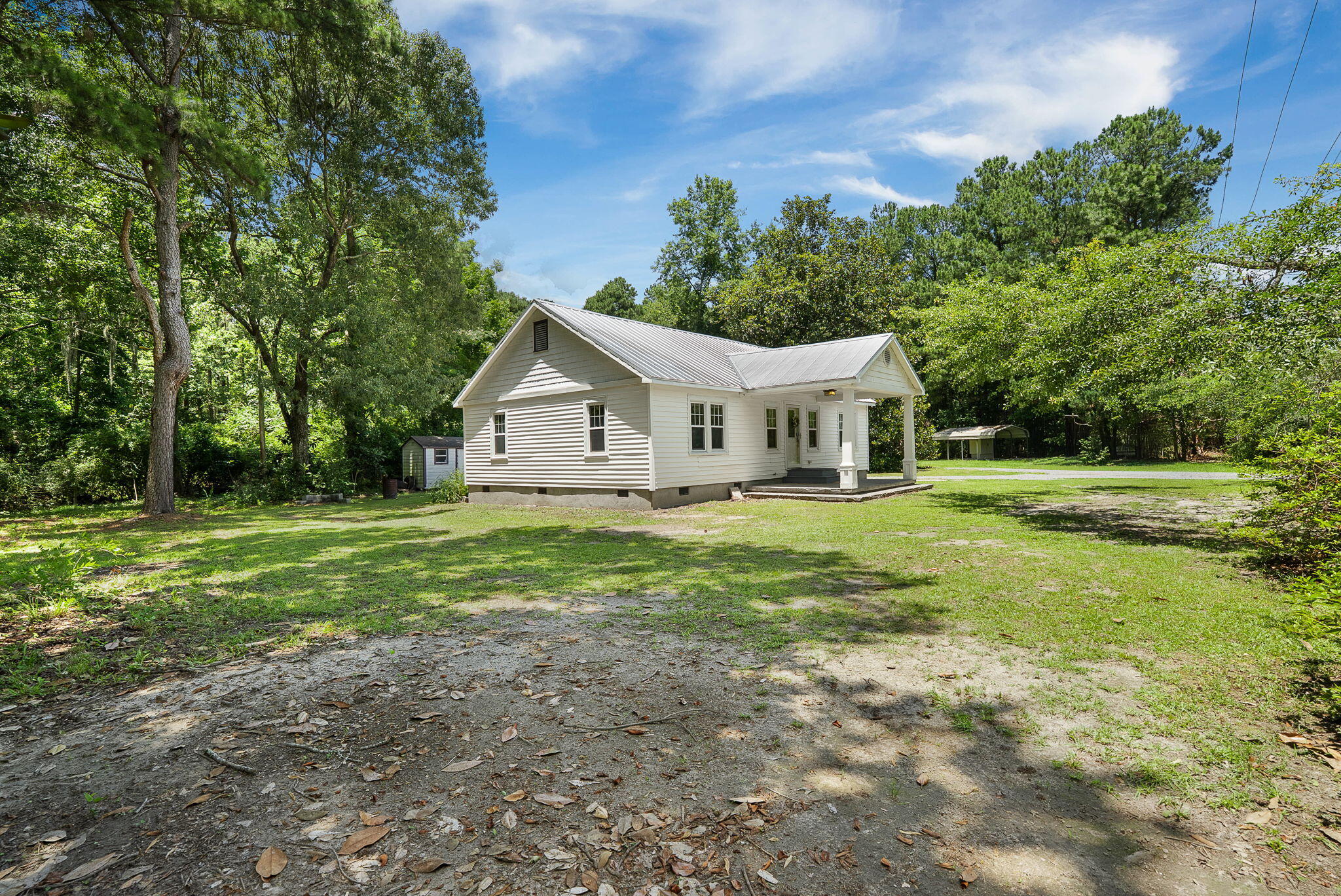1737 Pinopolis Road