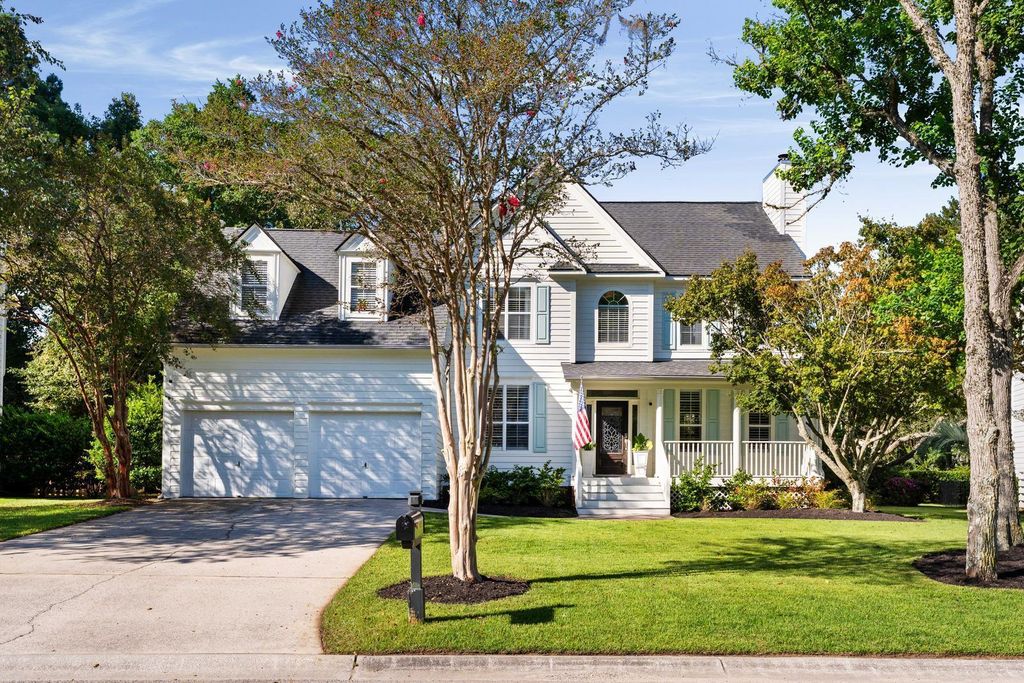 Photo of 2774 Victoria Lake Drive, Mount Pleasant, SC 29466 (MLS # 26009100)