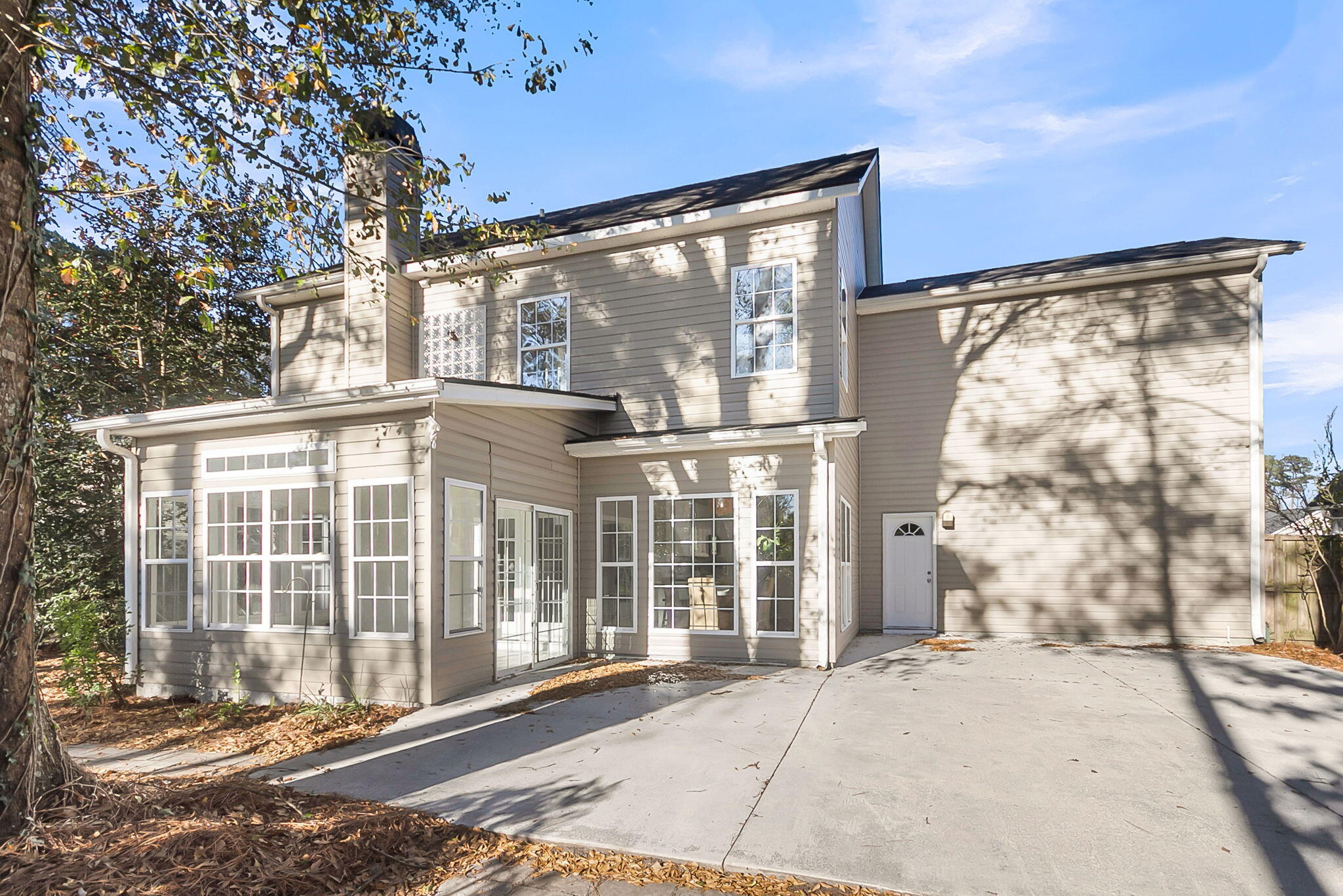 5513 Elliott Glen Court