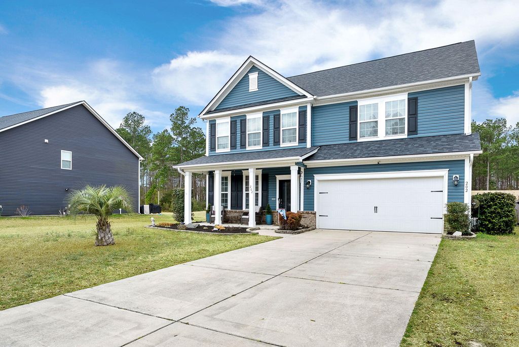Photo of 202 Basket Grass Lane, Summerville, SC 29486 (MLS # 26005988)