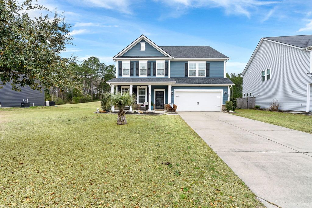 Photo of 202 Basket Grass Lane, Summerville, SC 29486 (MLS # 26005988)