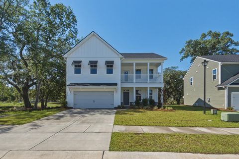 Photo of 176 The Oaks Avenue AVE, Goose Creek, SC 29445 (MLS # 26017169)