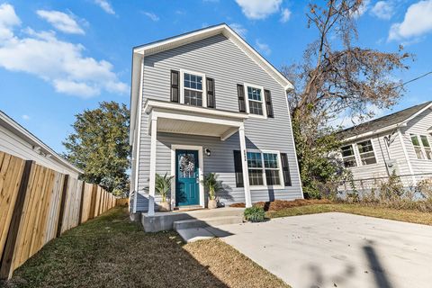 A home in North Charleston