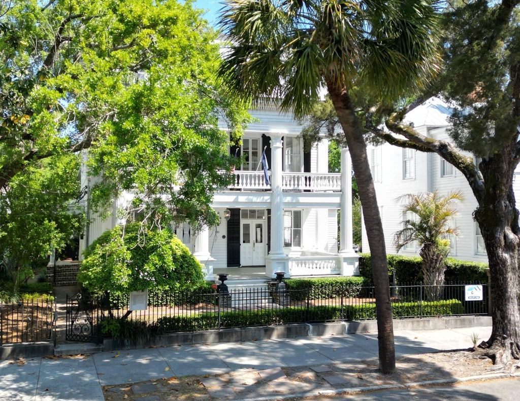 Photo of 180 Broad Street #E, Charleston, SC 29401 (MLS # 26011535)
