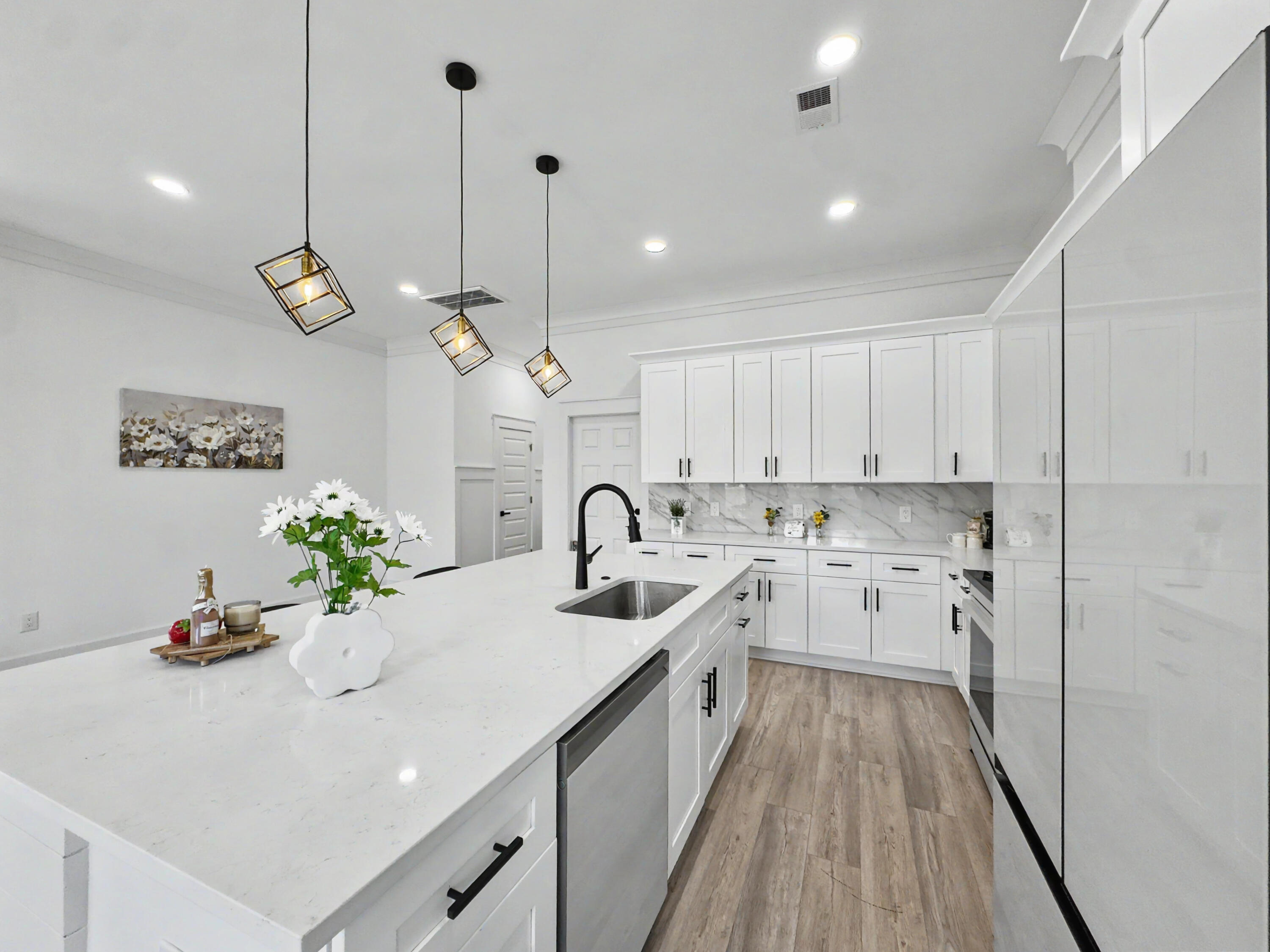 1985 Delaware Avenue