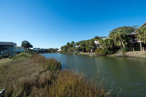 A home in Edisto Island