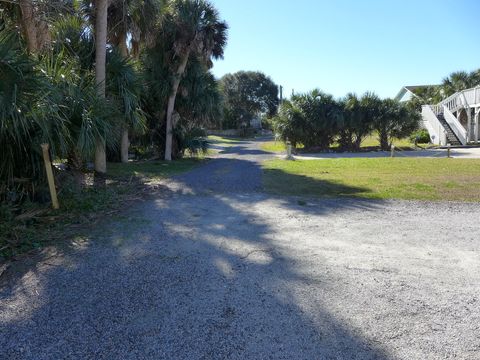 A home in Edisto Island