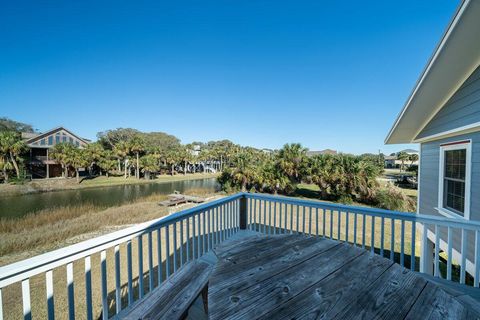 A home in Edisto Island