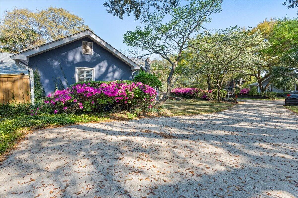 1409 Barbara Street