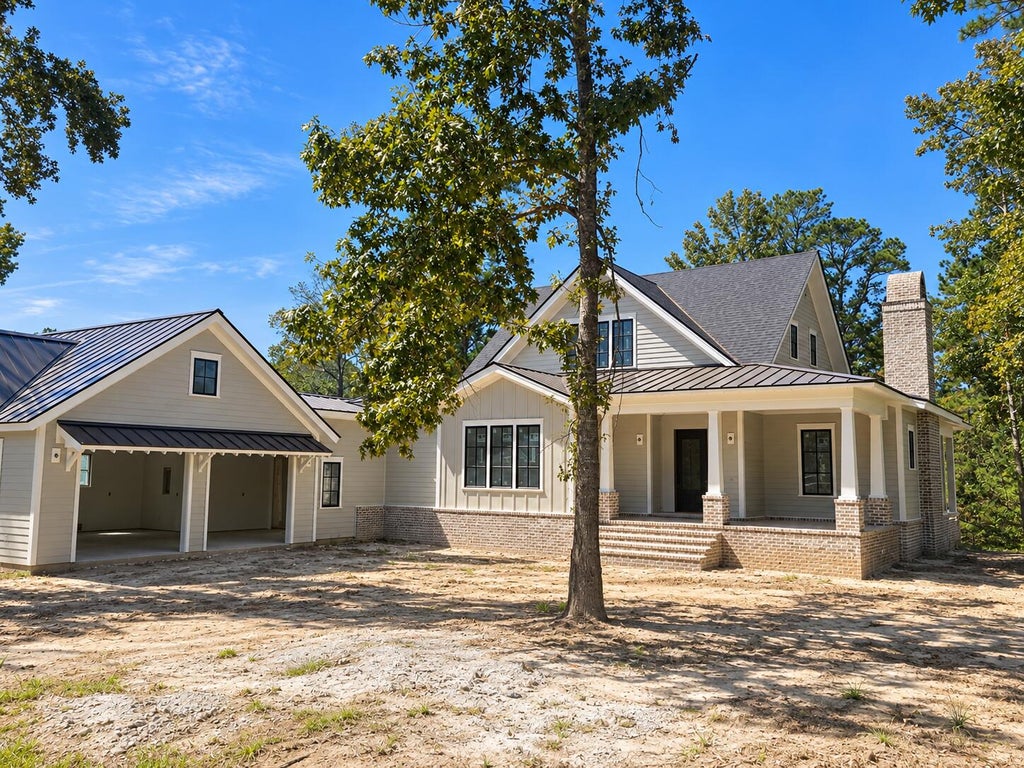 Photo of 107 Peninsula Drive, Ravenel, SC 29470 (MLS # 26028190)