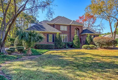 Single Family Residence in Mount Pleasant SC 1425 Omni Boulevard 2.jpg