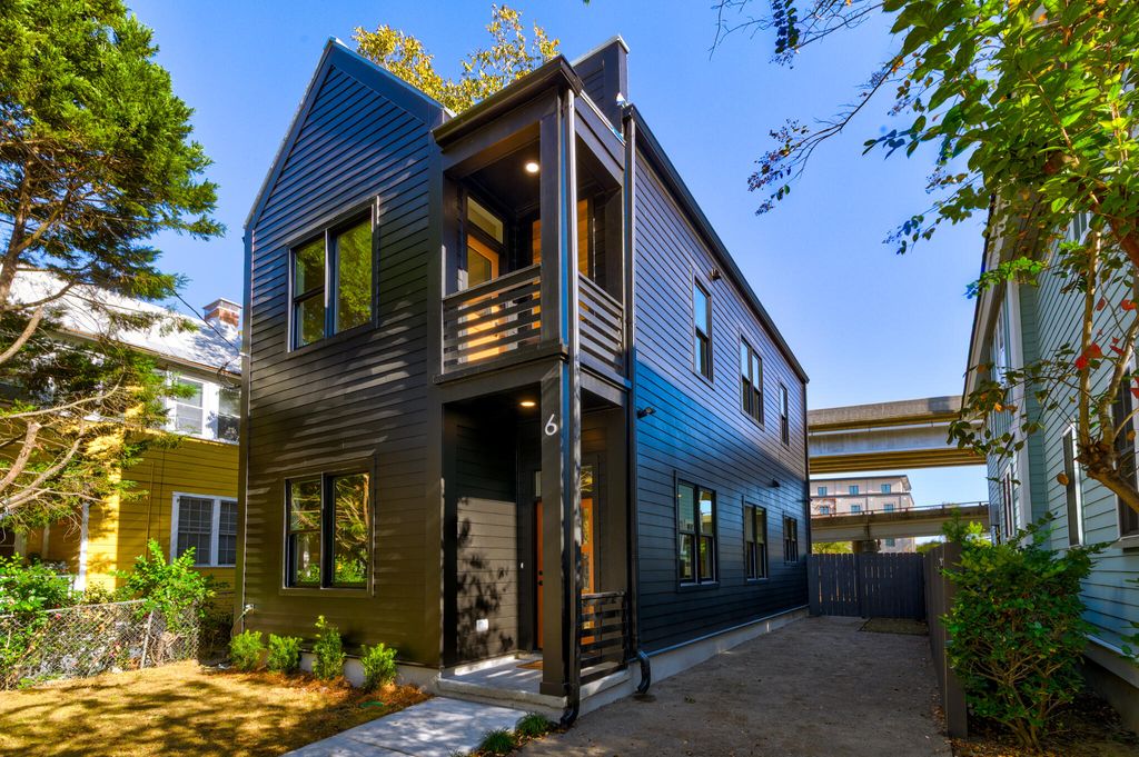 Photo of 6 F Street, Charleston, SC 29403 (MLS # 25023896)