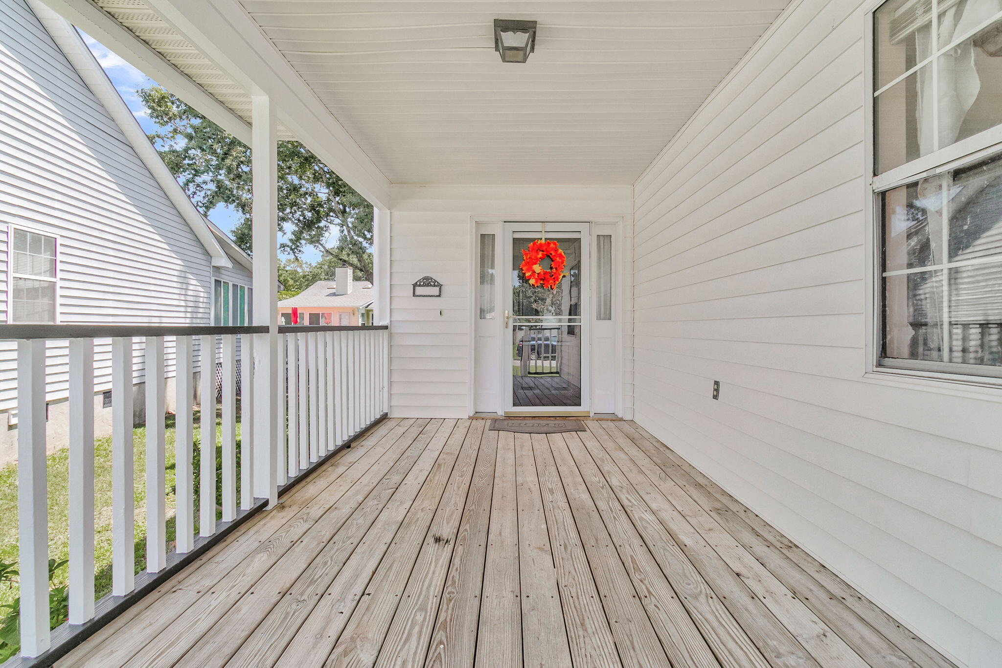 509 Beechcraft Street