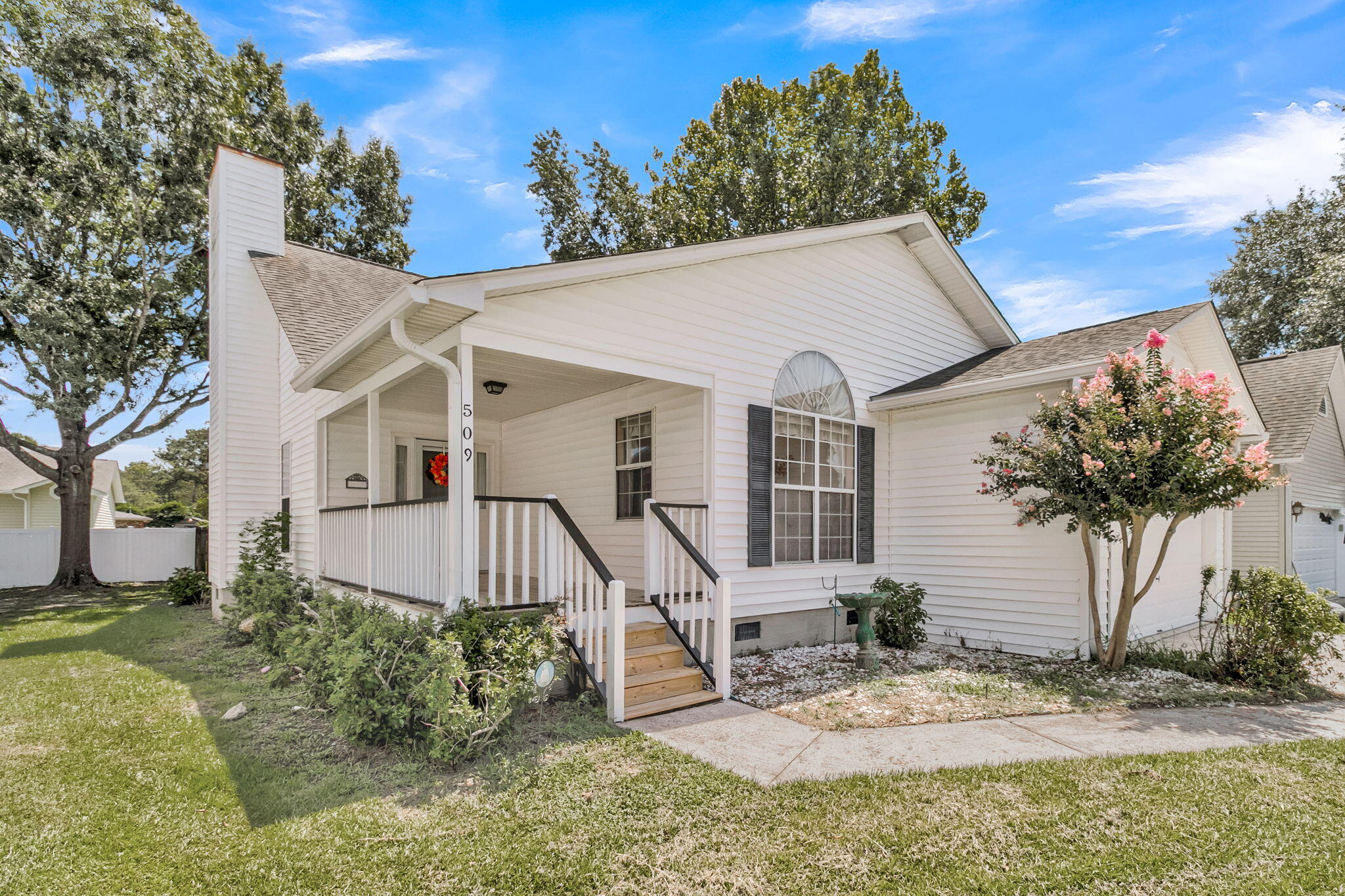 509 Beechcraft Street
