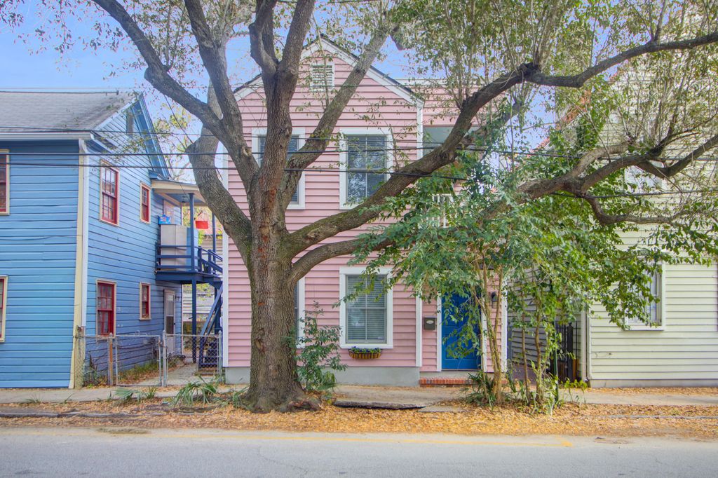 Photo of 250 Coming Street, Charleston, SC 29403 (MLS # 26003597)