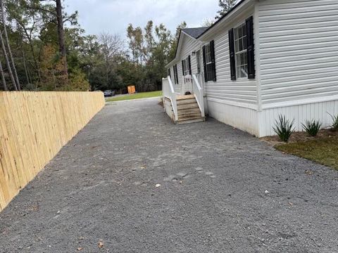 A home in Ravenel