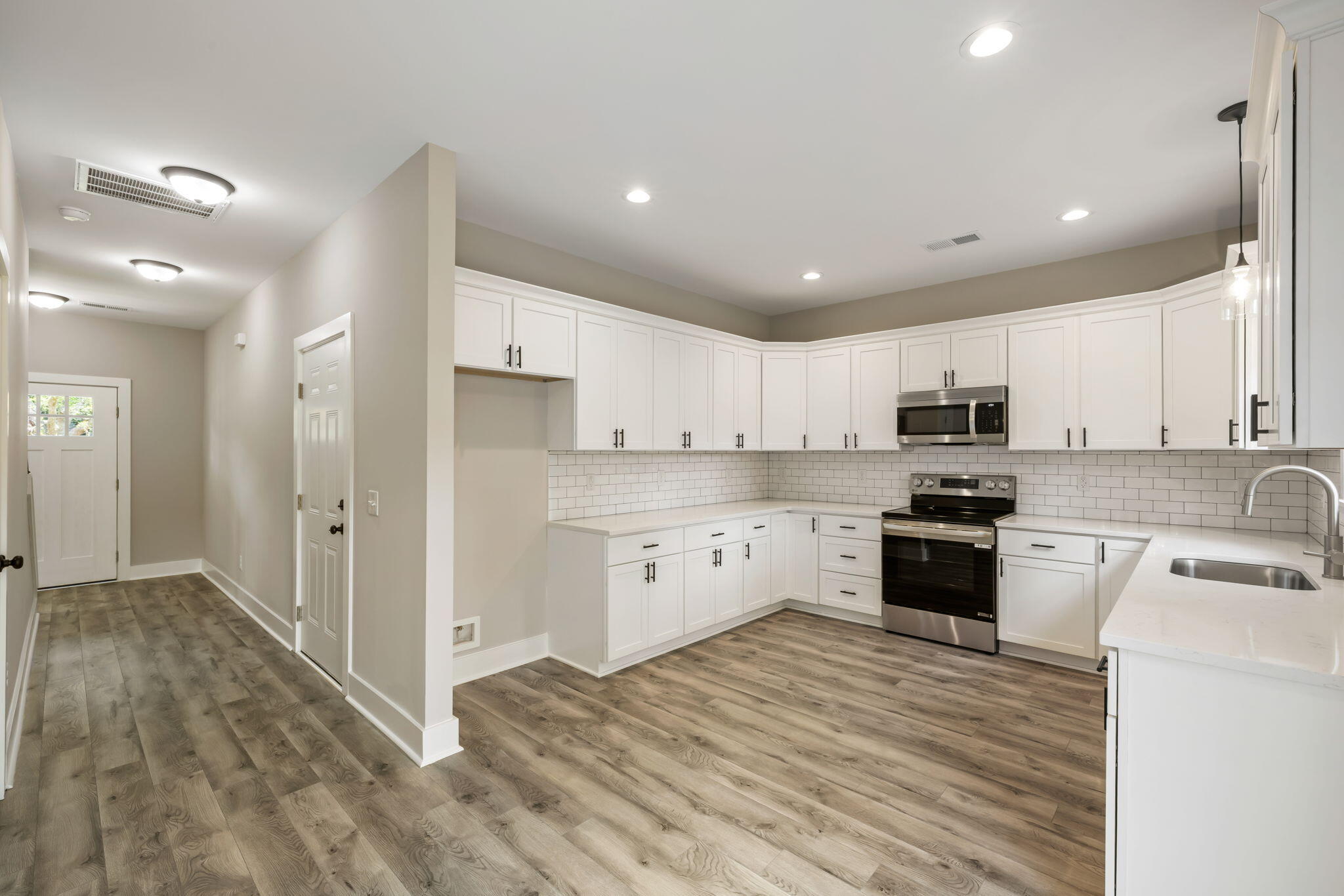 2960 Blackfish Road