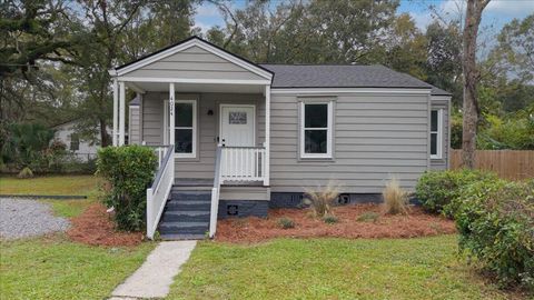 Photo of 4024 Gary Drive, North Charleston, SC 29405 (MLS # 25029172)