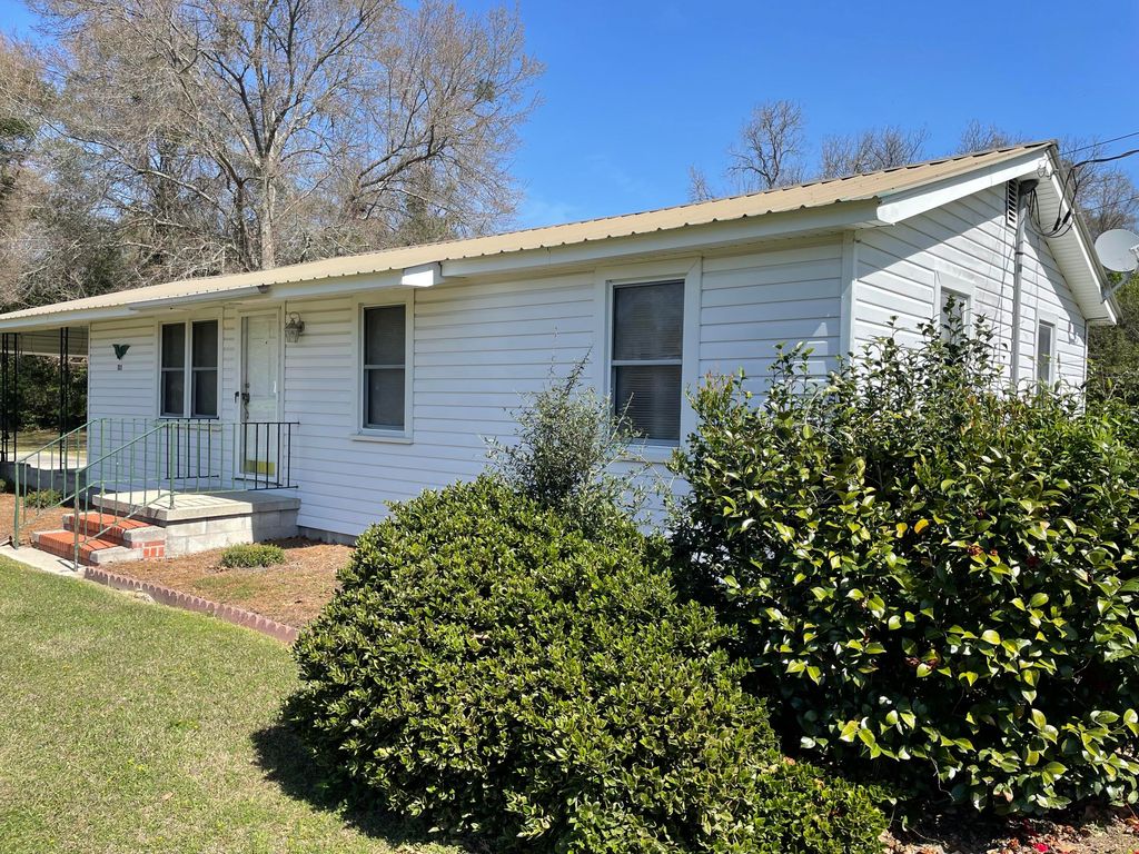 Photo of 321 Dawson Street, Eutawville, SC 29048 (MLS # 26007267)