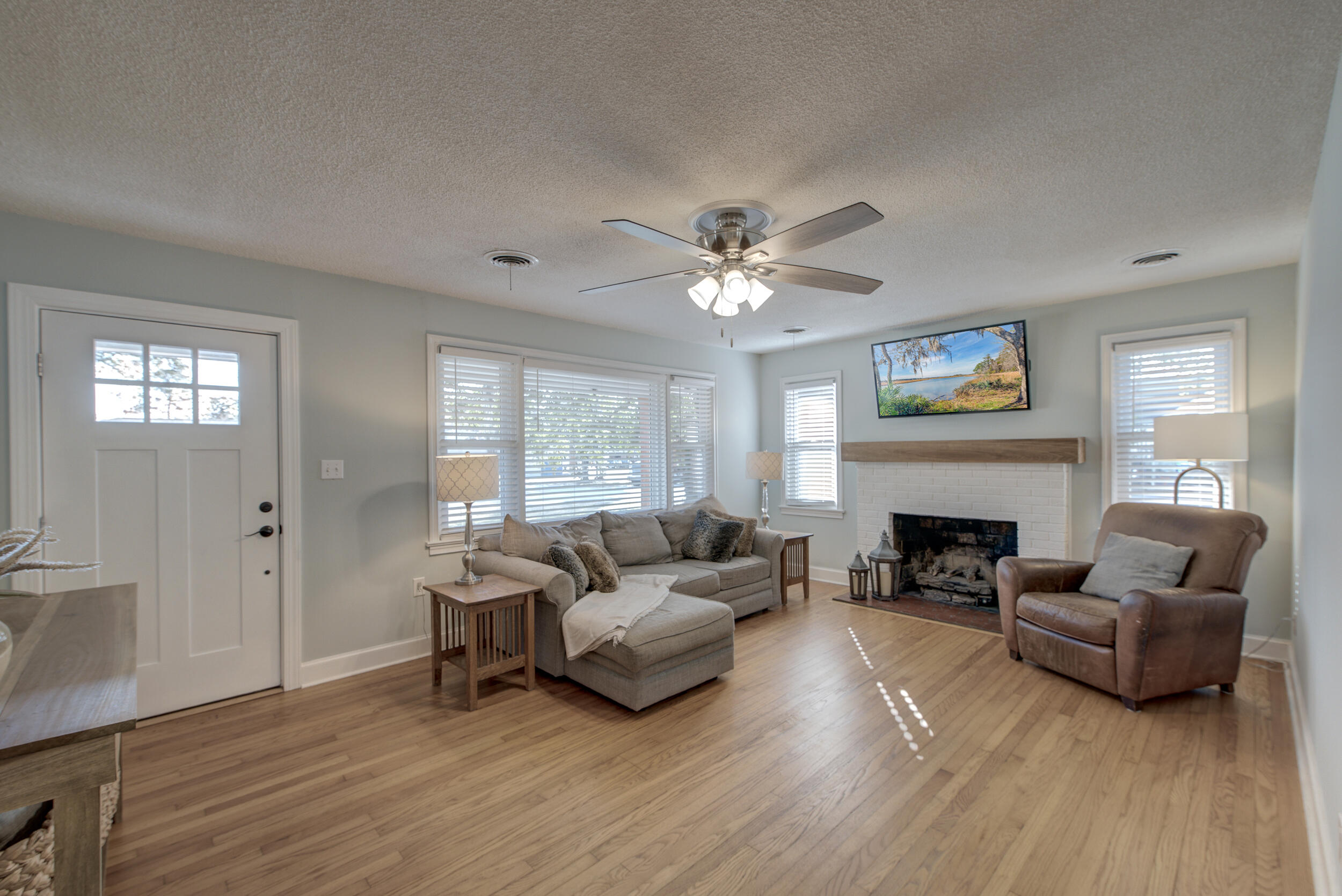 615 Wantoot Boulevard