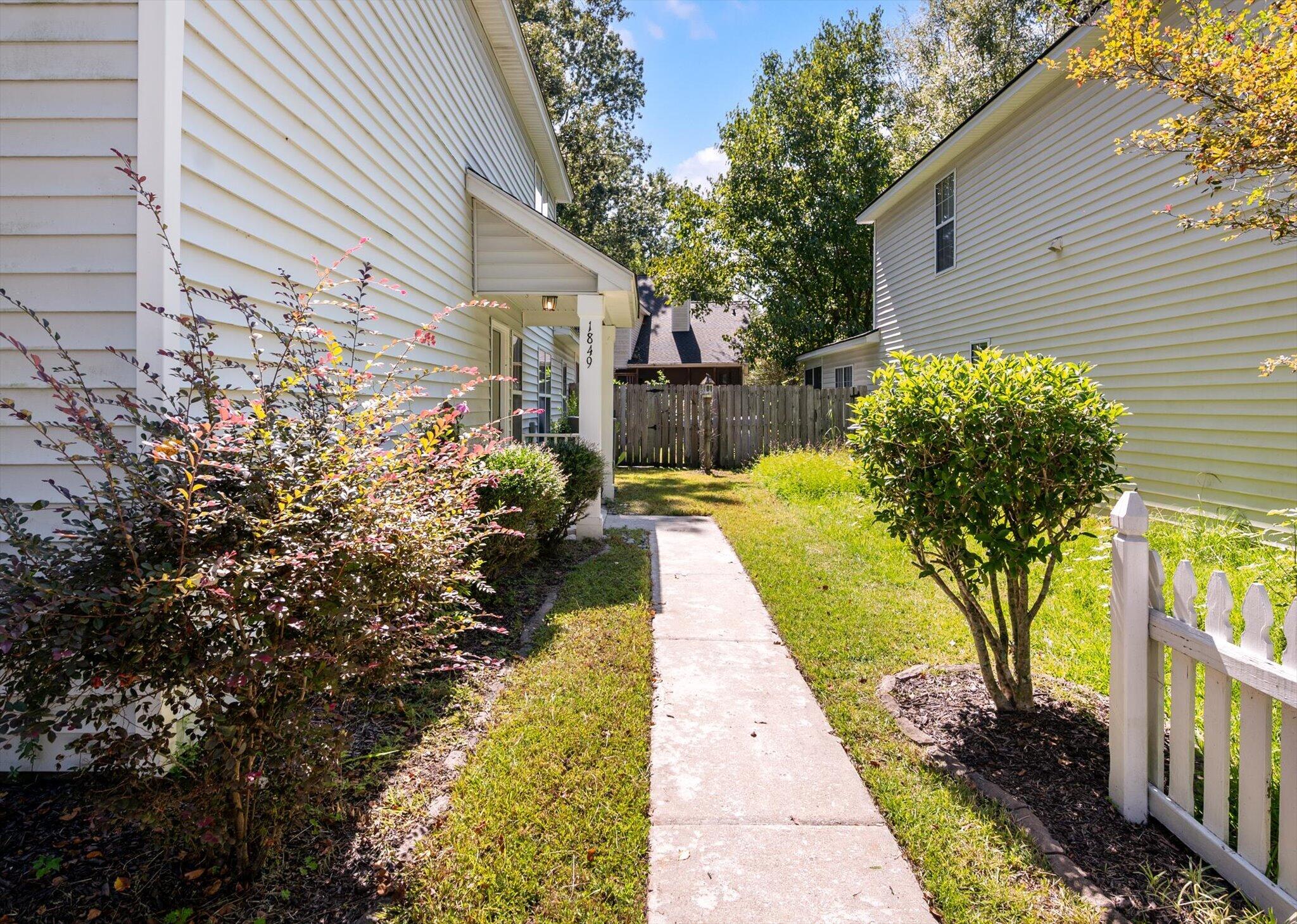 1849 Beechwood Road