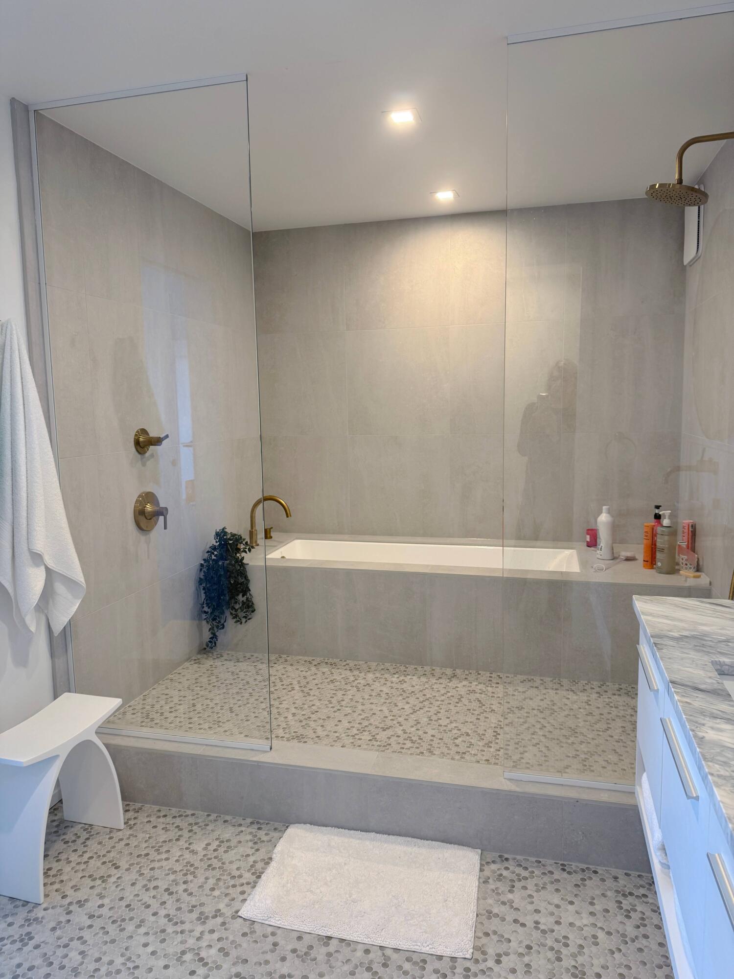 330 Concord Street 5d & 5e