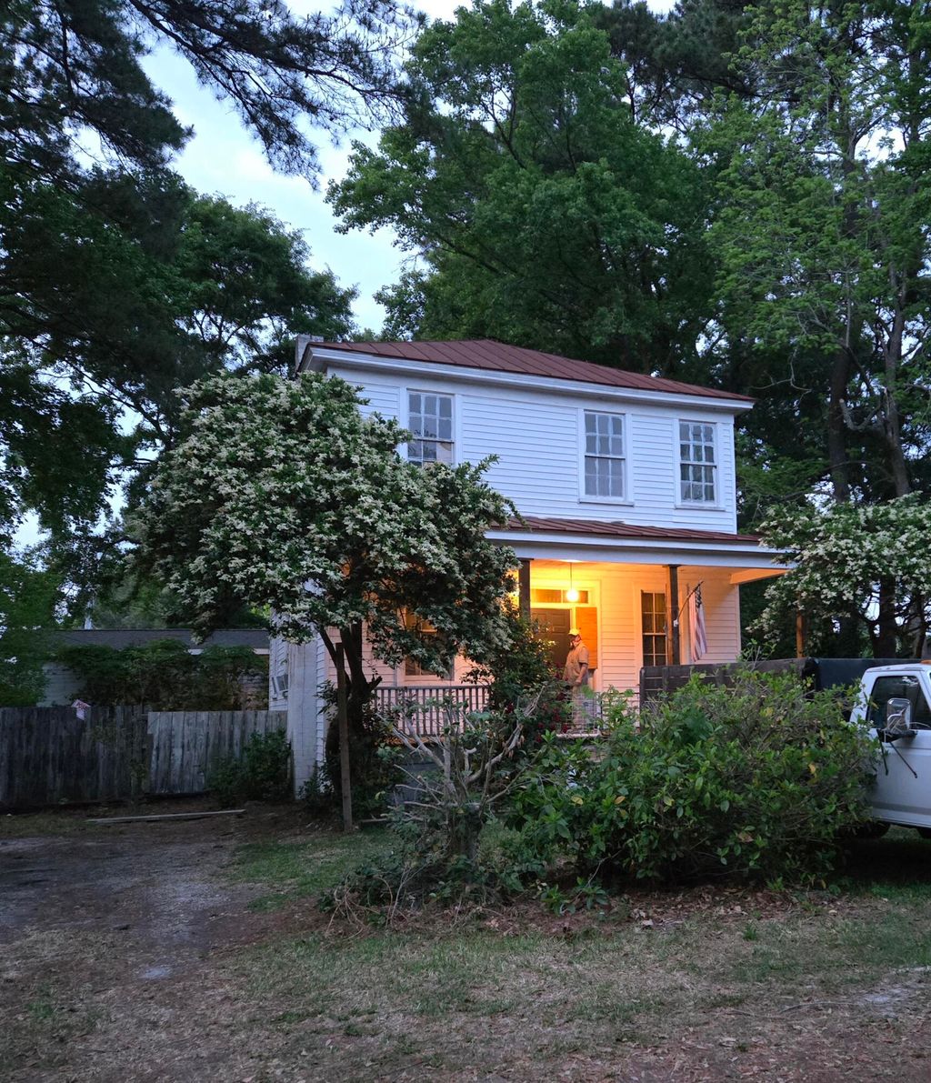 Photo of 1104 N Hillside Drive, Charleston, SC 29407 (MLS # 26011939)