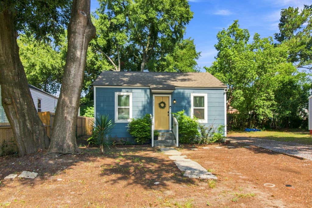 Photo of 2130 Commander Road, North Charleston, SC 29405 (MLS # 26023417)