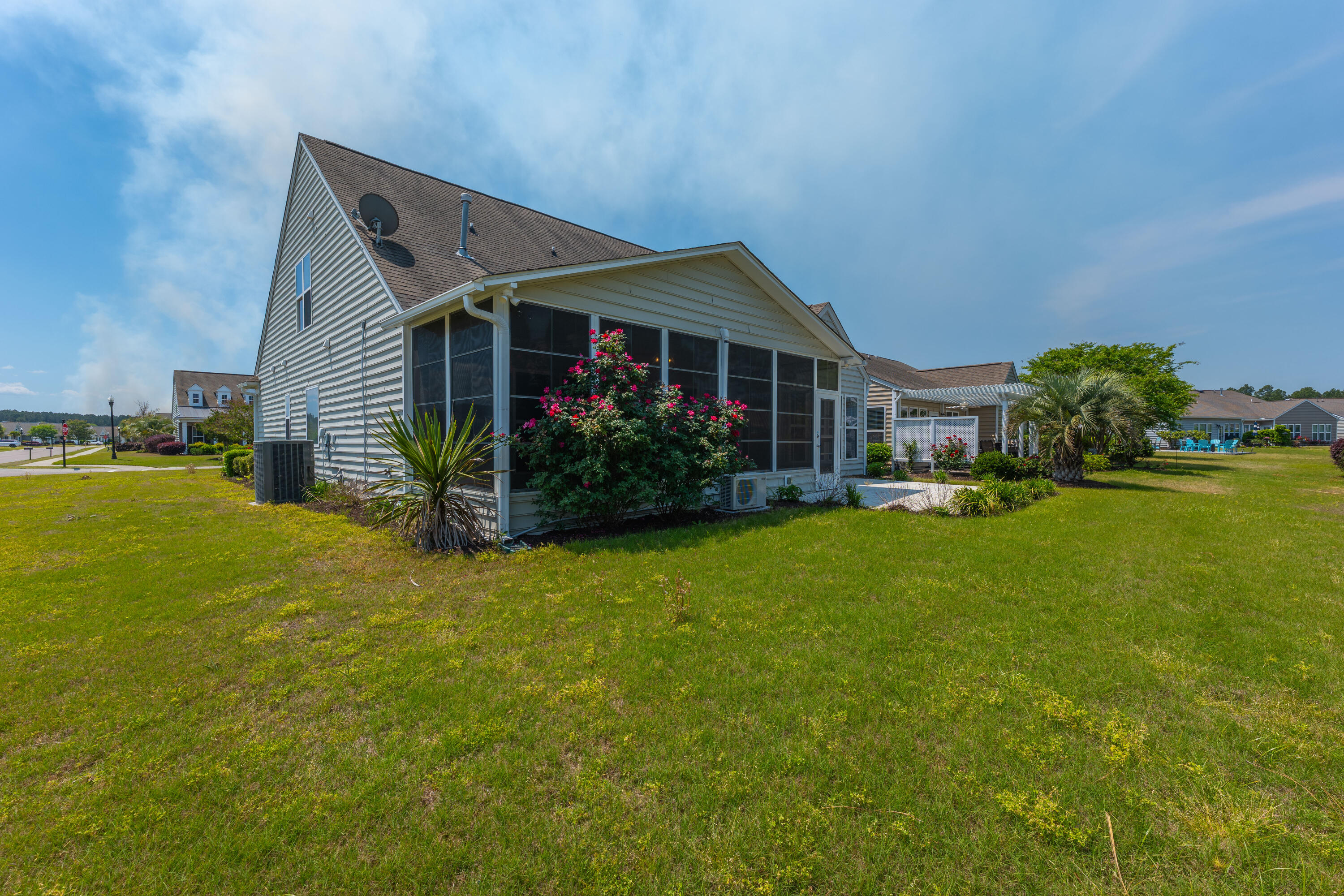 554 Tranquil Waters Way