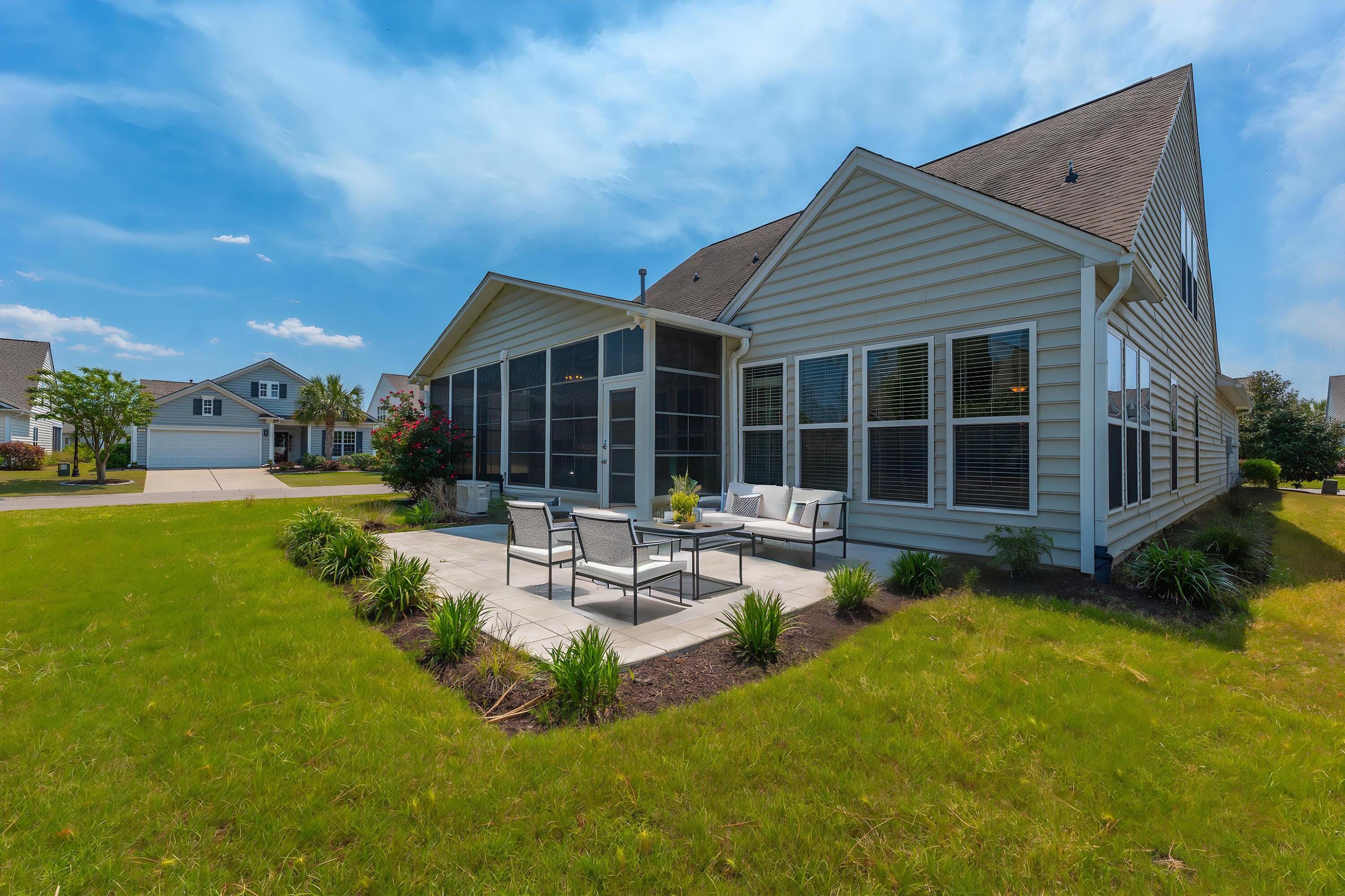 554 Tranquil Waters Way