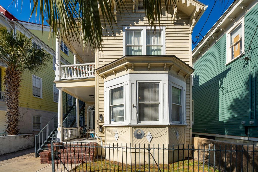 Photo of 208 Calhoun Street, Charleston, SC 29401 (MLS # 26016757)