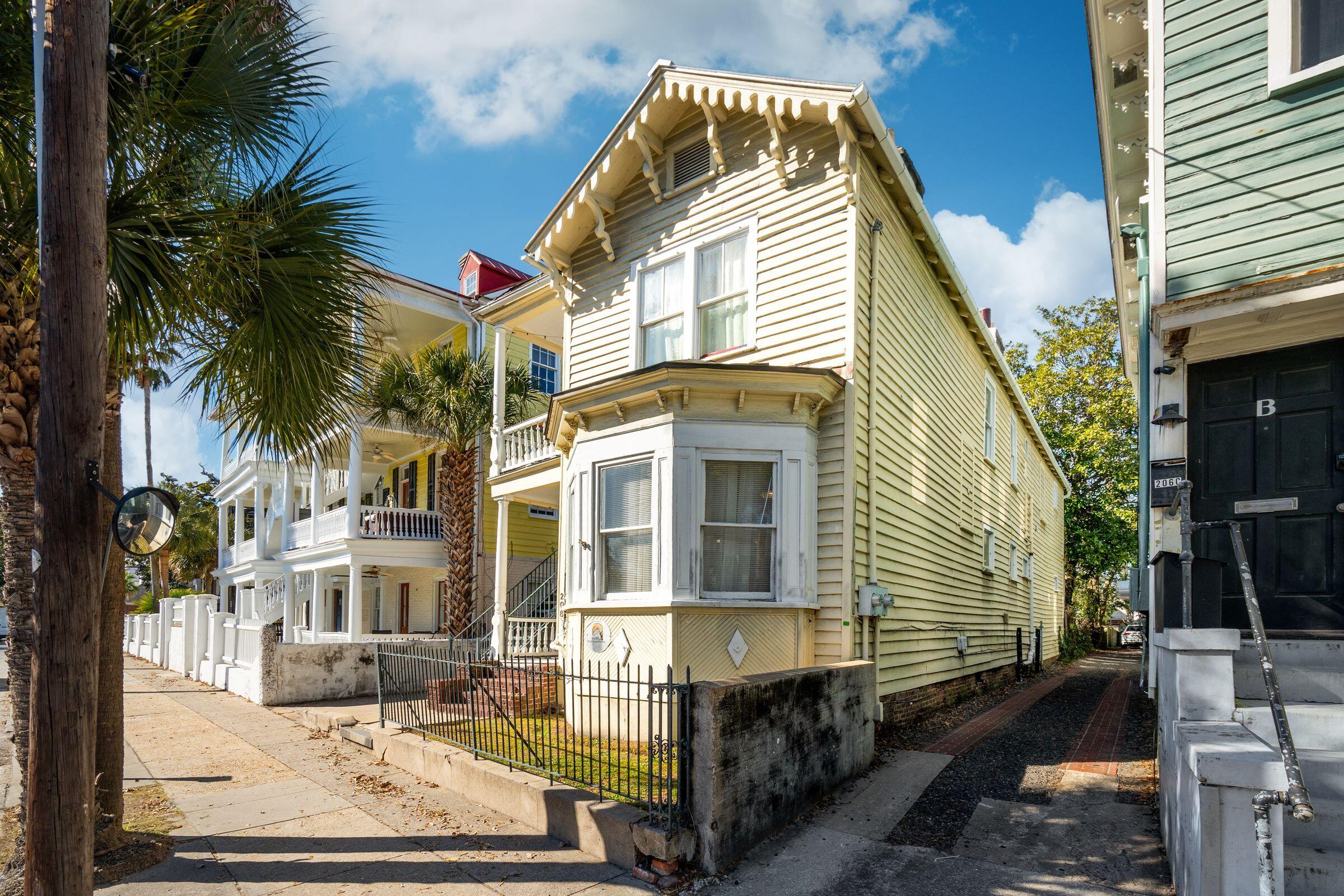 208 Calhoun Street