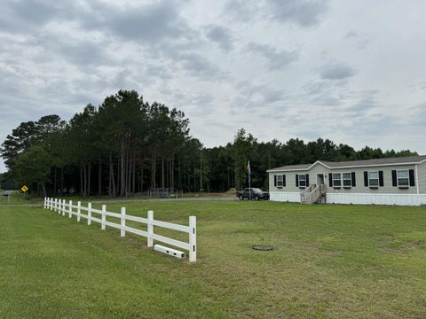 Manufactured Home in Kingstree SC 134 Hanna Road 38.jpg