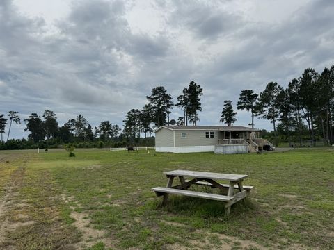 Manufactured Home in Kingstree SC 134 Hanna Road 4.jpg