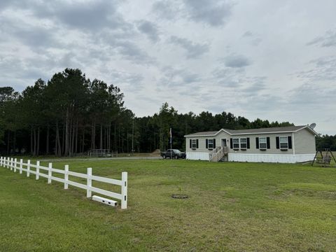 Manufactured Home in Kingstree SC 134 Hanna Road 36.jpg
