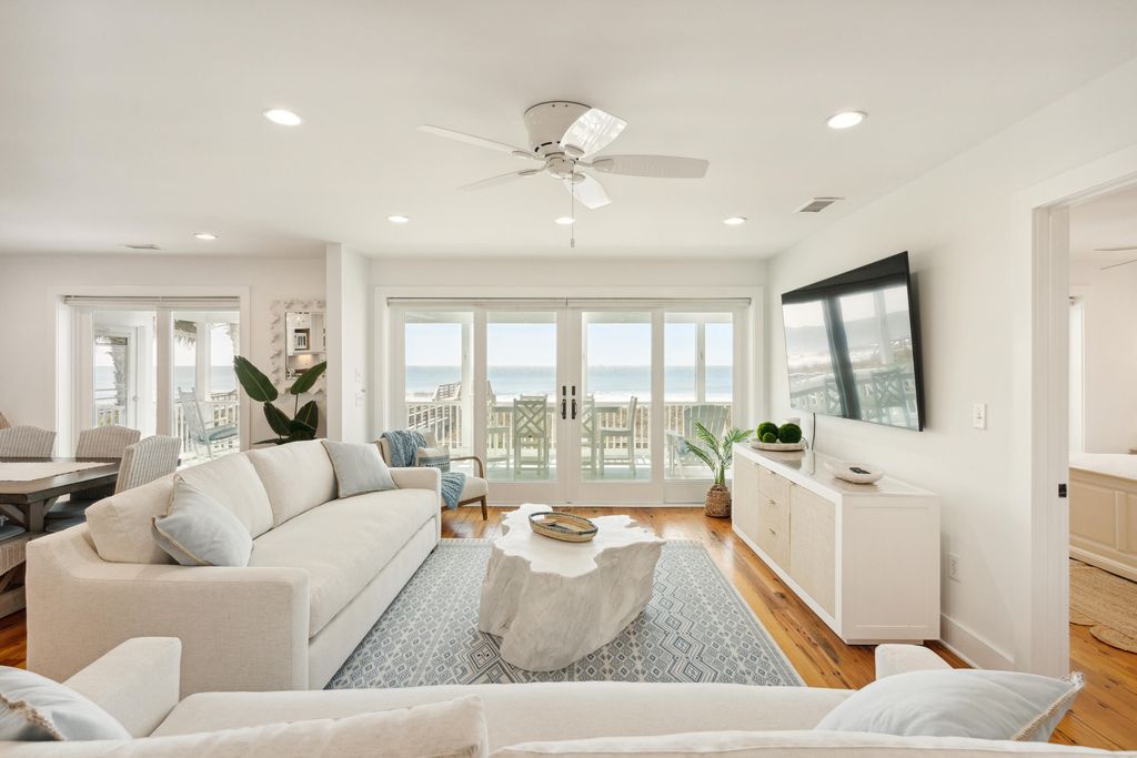 Photo of 603 E Arctic Avenue, Folly Beach, SC 29439 (MLS # 26007495)