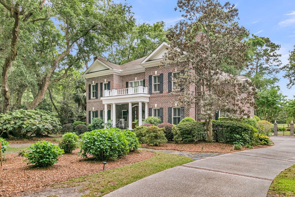Photo of 4799 Marshwood Drive, Hollywood, SC 29449 (MLS # 26010160)