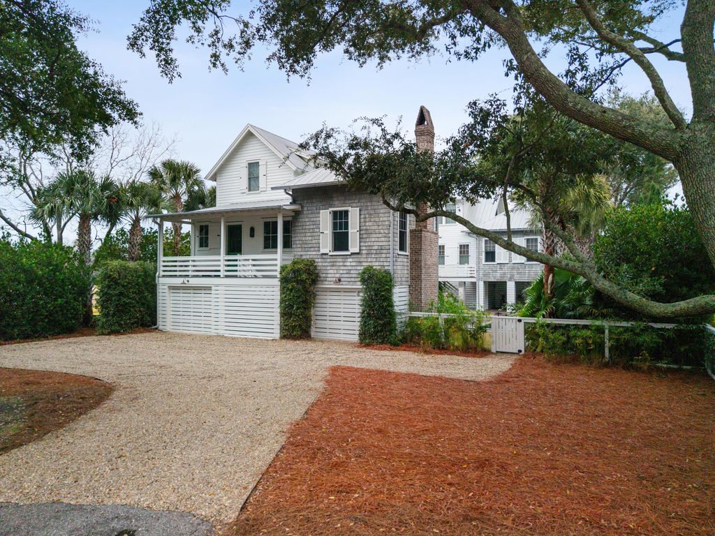Photo of 1749 Middle Street, Sullivans Island, SC 29482 (MLS # 25032447)