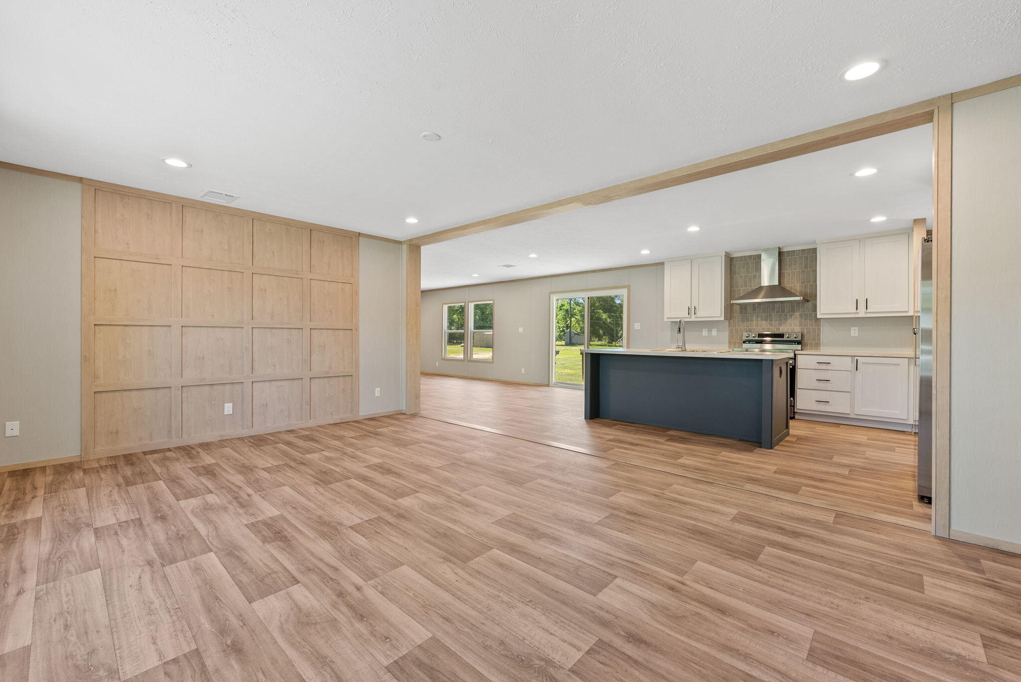 1151 Mandella Road
